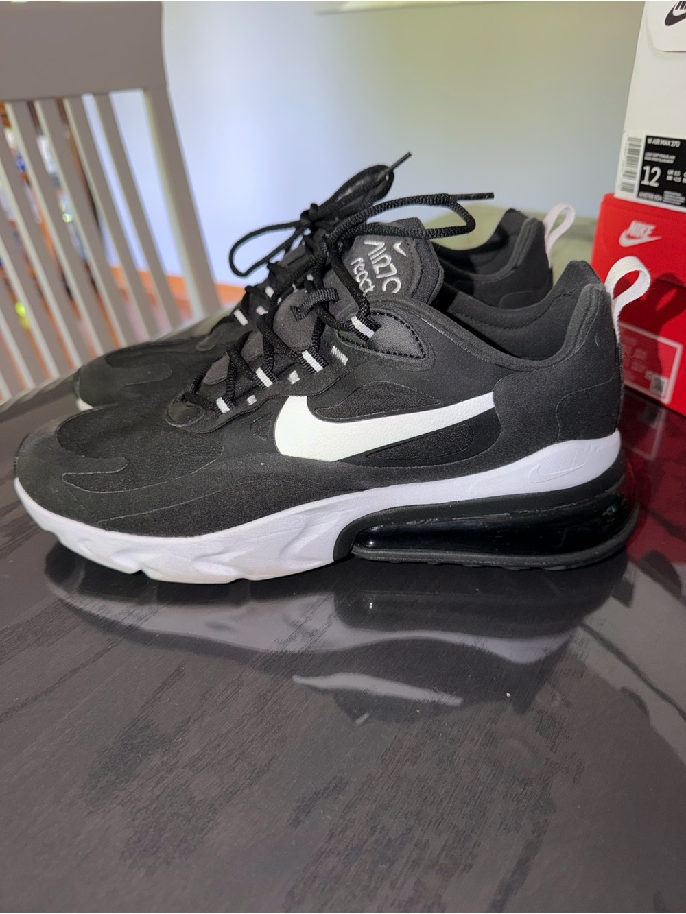 Nike Black and White Air Max Athletic Sneakers